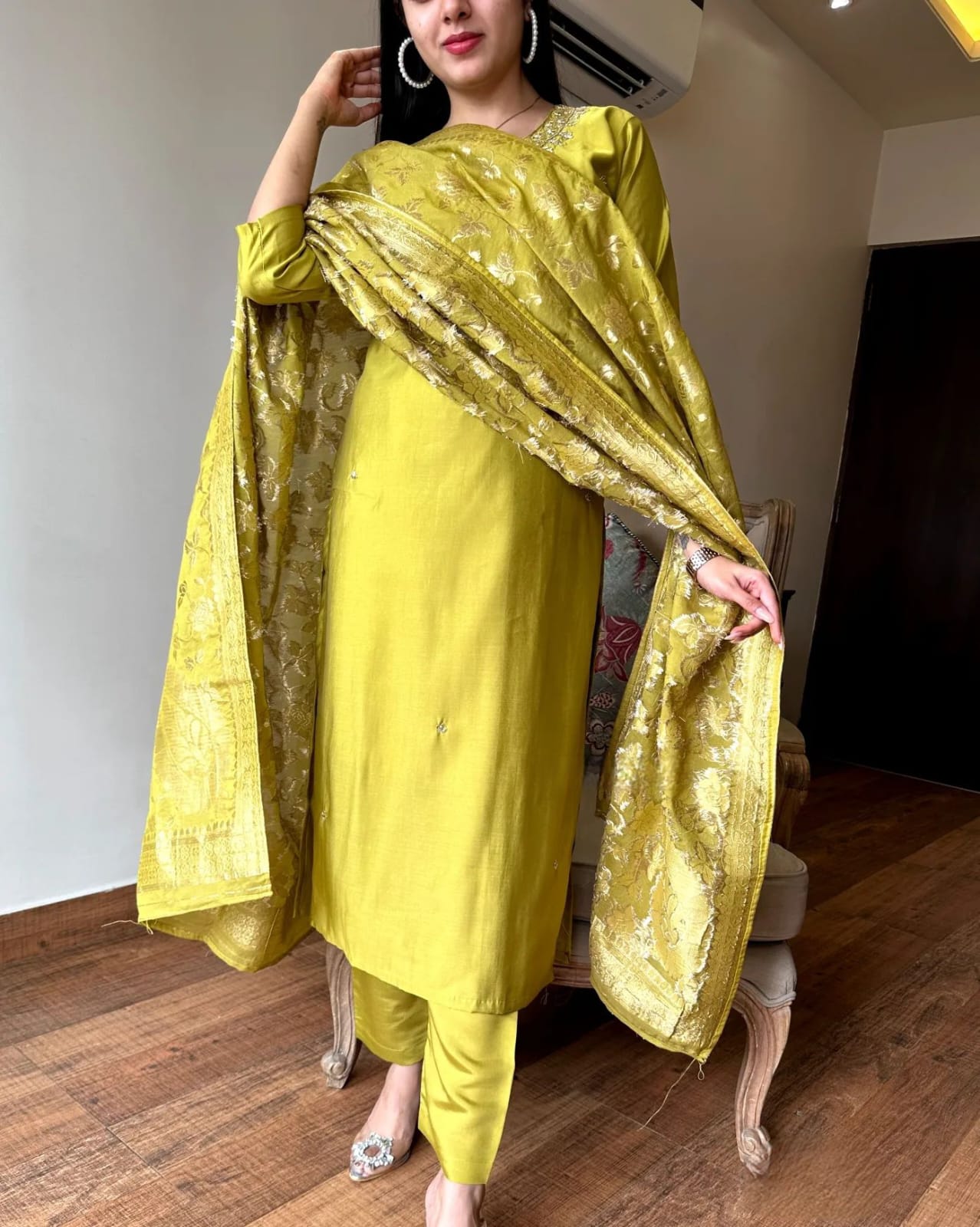New Exclusive Check this our beautiful dresses collection (NFRD215)
