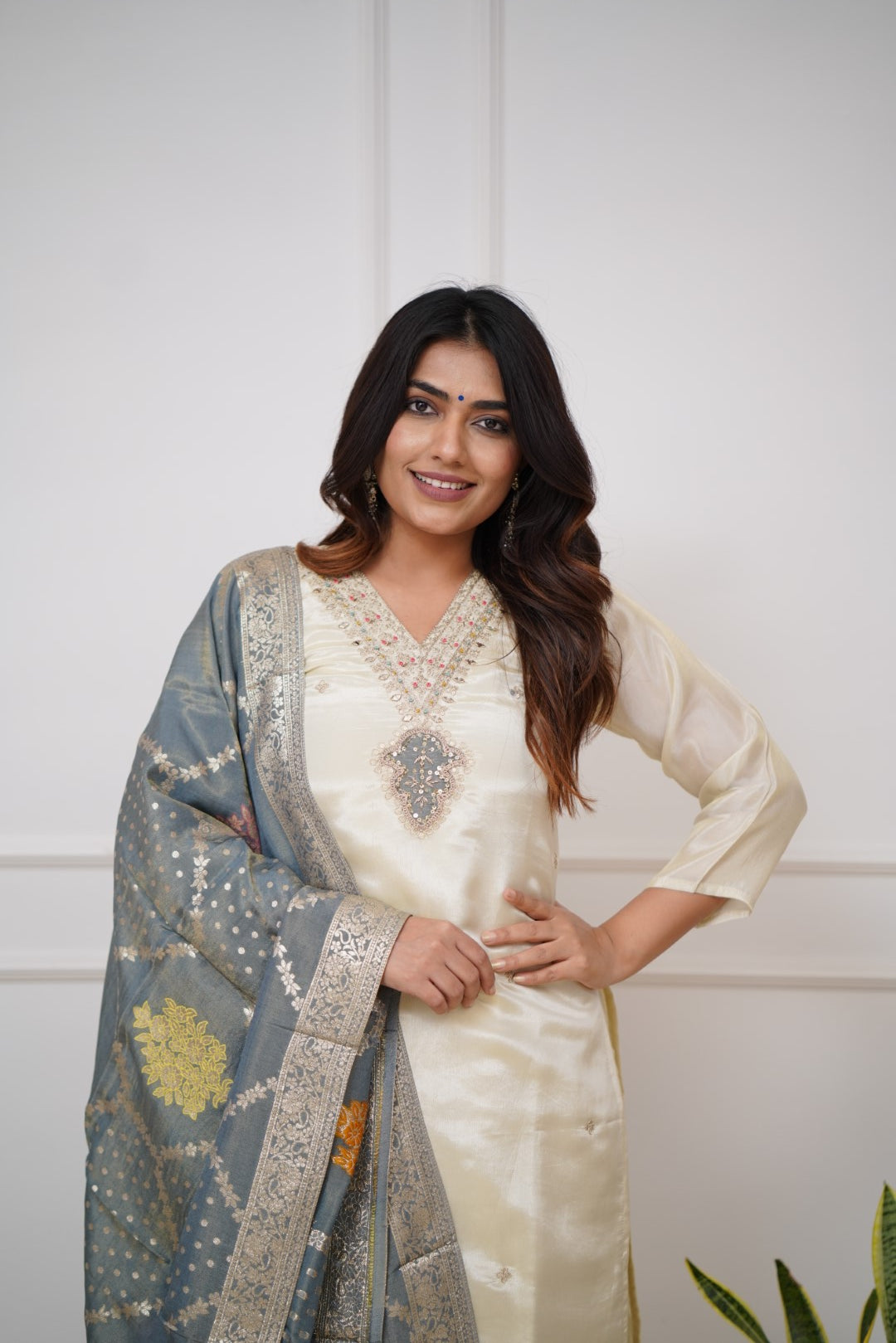 New Exclusive Check this our beautiful dresses collection SWRD284