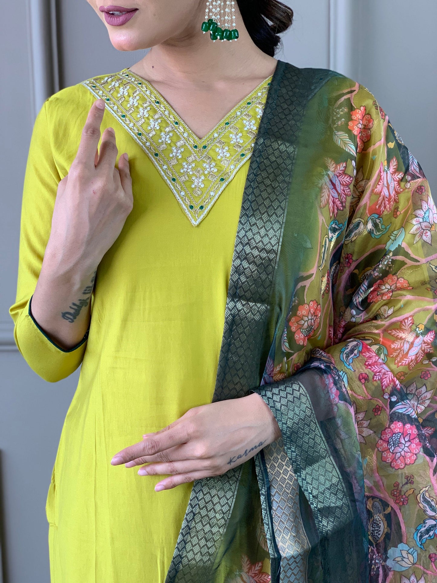 New Exclusive Check this our beautiful dresses collection (NFRD79)