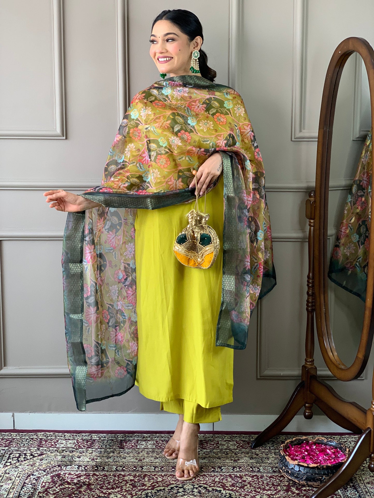 New Exclusive Check this our beautiful dresses collection (NFRD79)