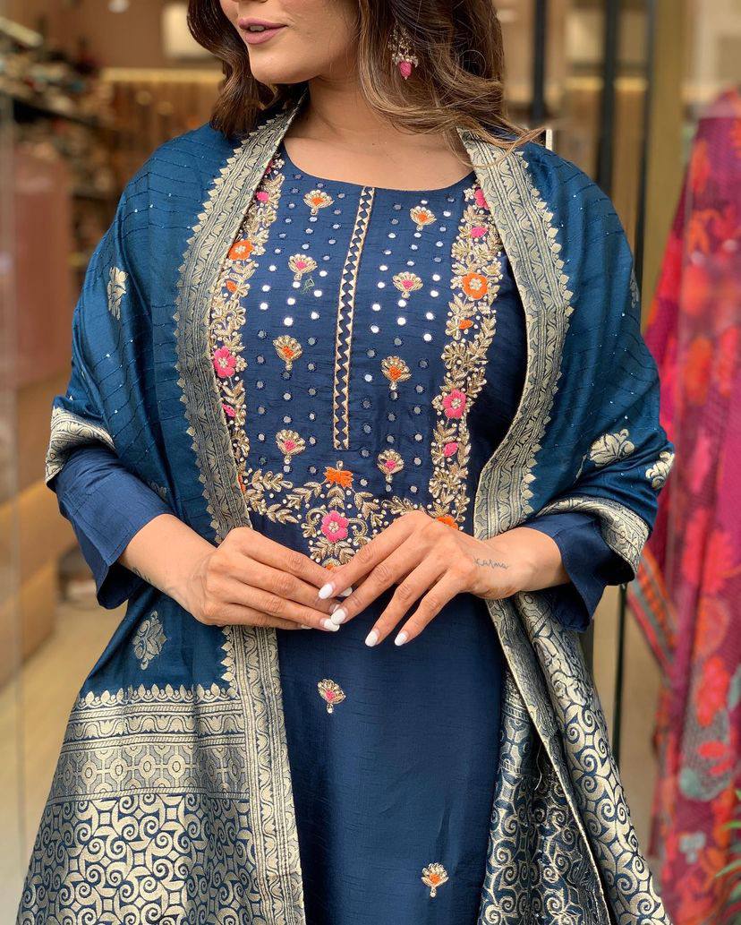 Our Exclusive Collection is here, to add a touch of tradition to your wardrobe SWRD321