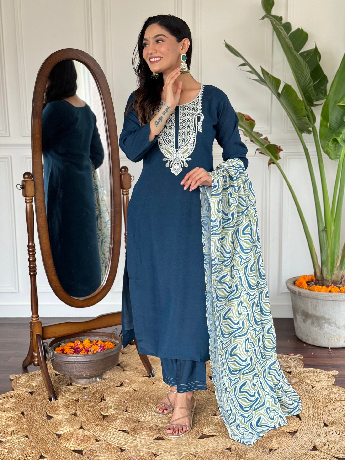 Our Exclusive Collection is here, to add a touch of tradition to your wardrobe SWRD342