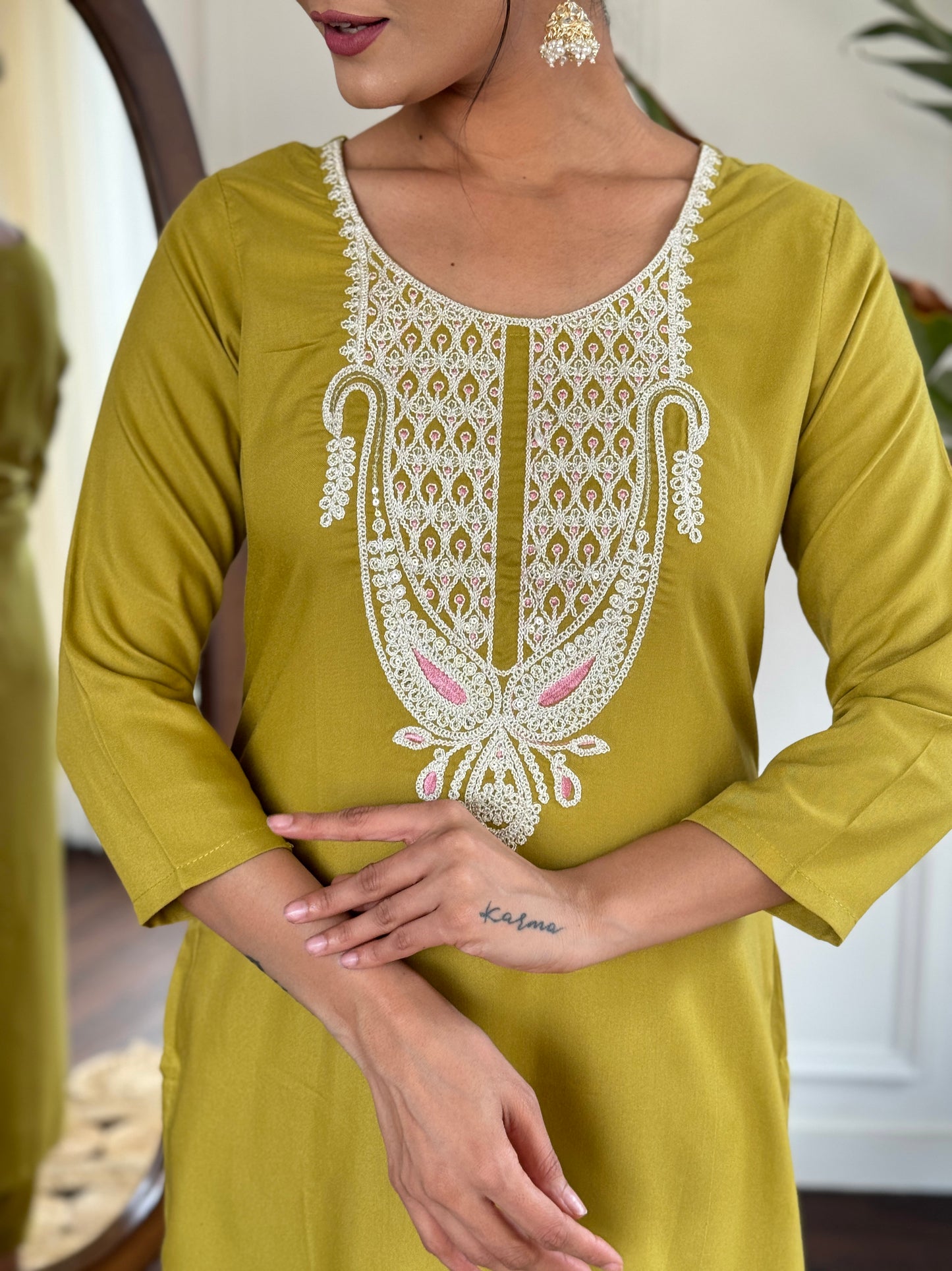 Our Exclusive Collection is here, to add a touch of tradition to your wardrobe SWRD342