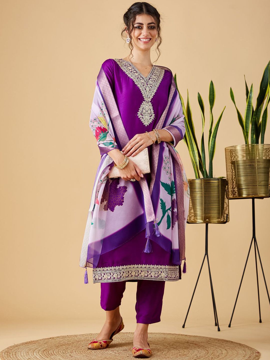 Simple yet elegant This is how we describe our latest launched dresses(NFRD418)