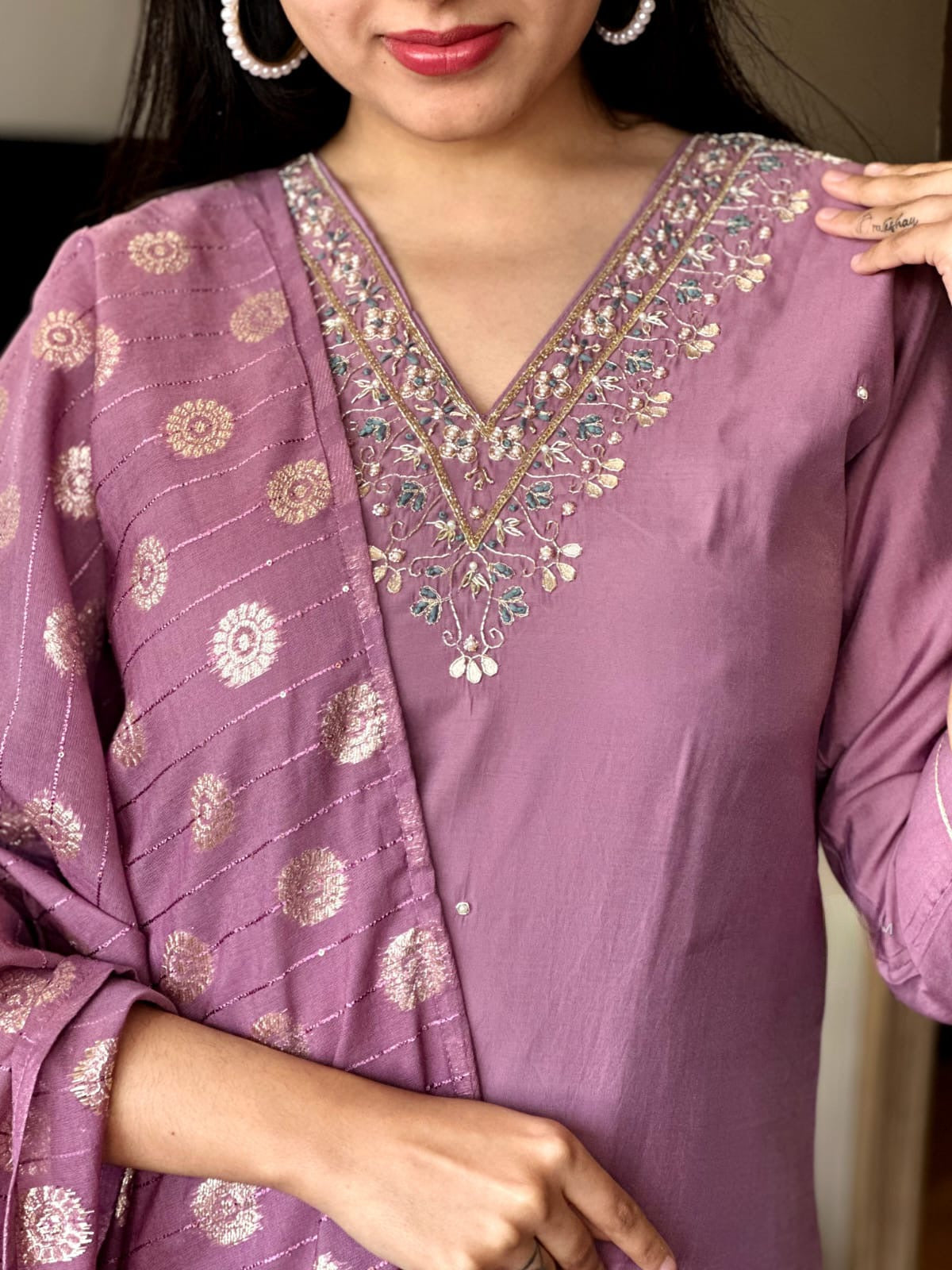 Enjoy your festival 🌞with our Very Beautiful 3ps Se(NFRD422)