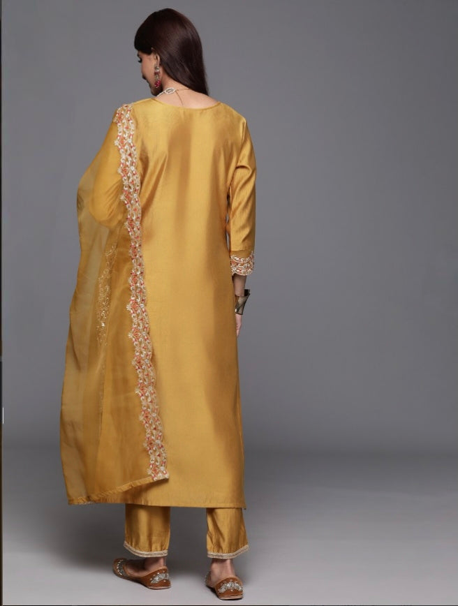 Simple yet elegant This is how we describe our latest launched dresse (NFRD633)