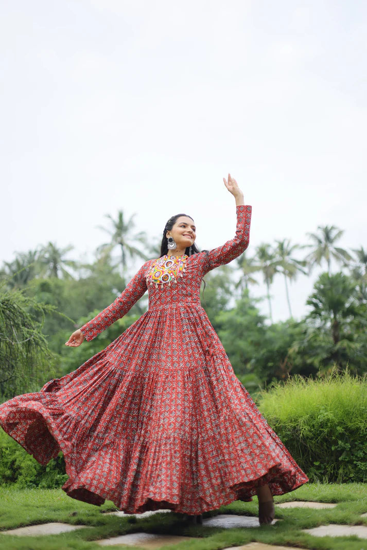 NAVRATRI SPECIAL COTTON GAMTHI PATCH WORK GOWN (WD49) (01)