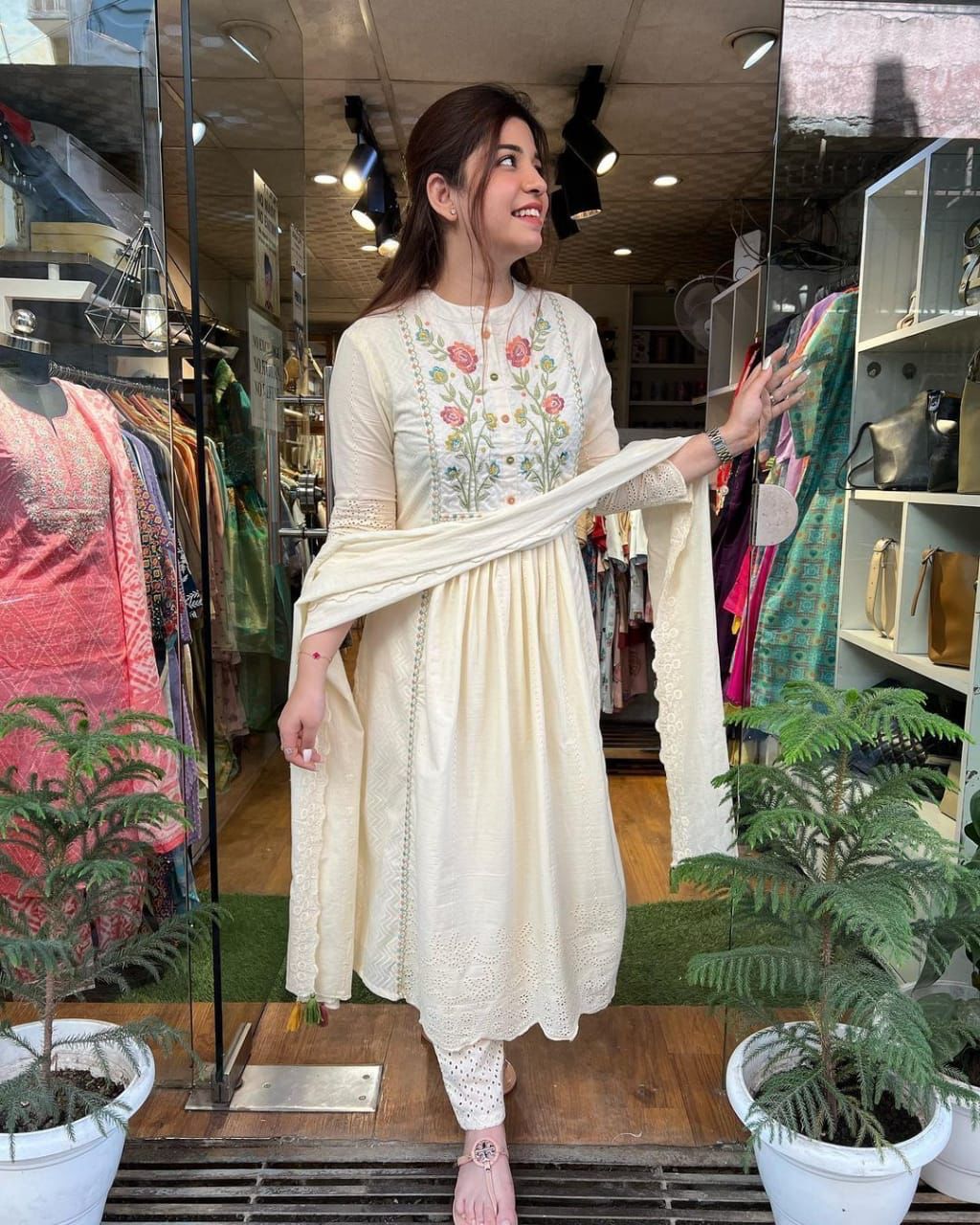 Cotton chikankari embroidered kurta with pants and stall dupatta will make you look the best. (SWRD39)