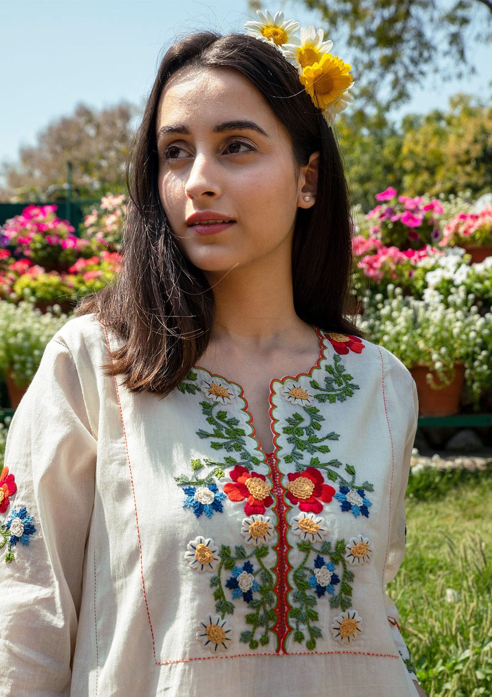 Launching Summer Special, Comfortable And Attractive Pure Cotton Suit Set Which Is Beautifully Decorated With Hand Embroidery And Thread Work. It Is Paired With Matching Pants(SWCD59)