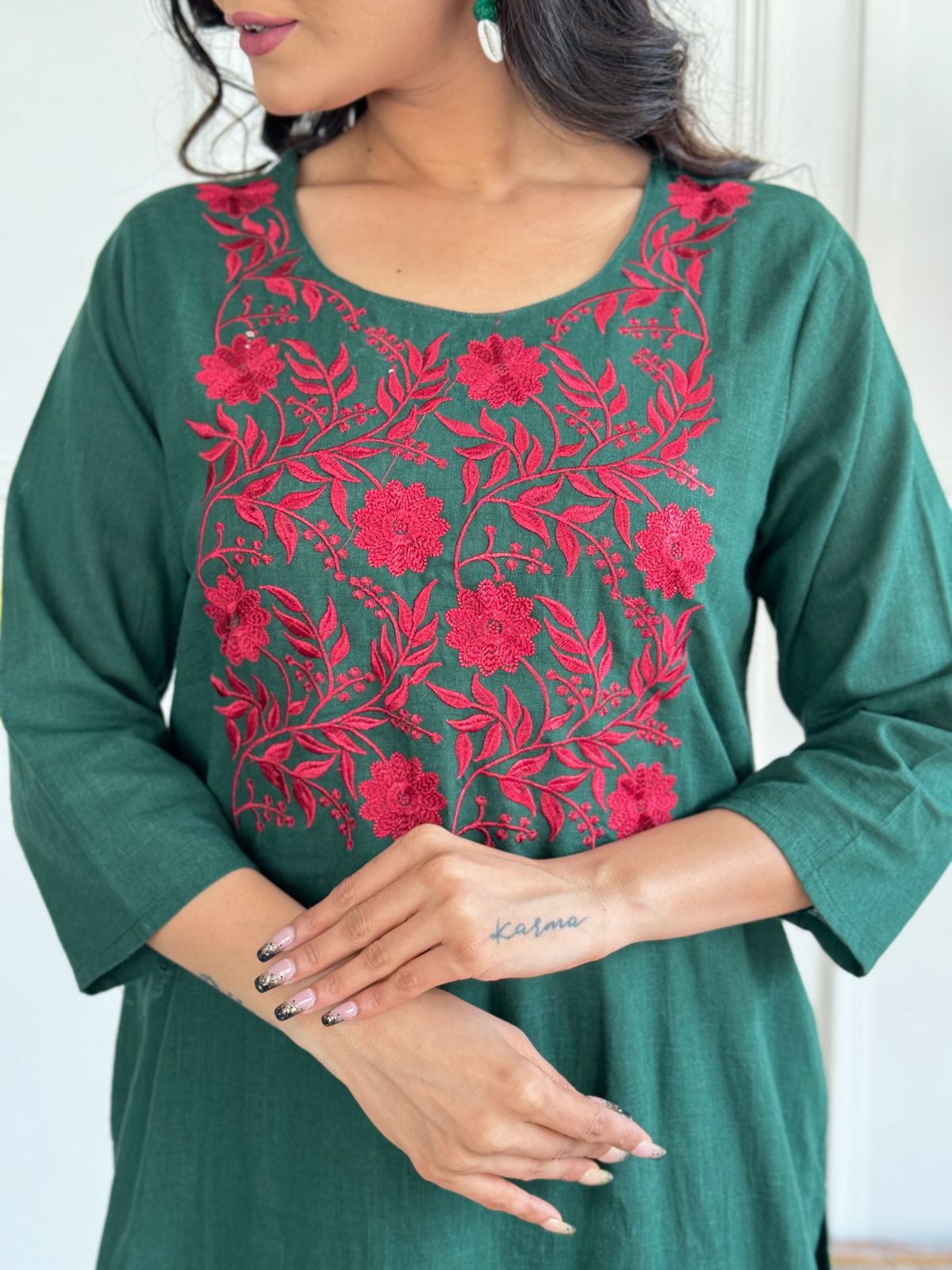 Feel the elegance and comfort merge in our artisan-crafted handloom khadi cotton suit! ๐น๐