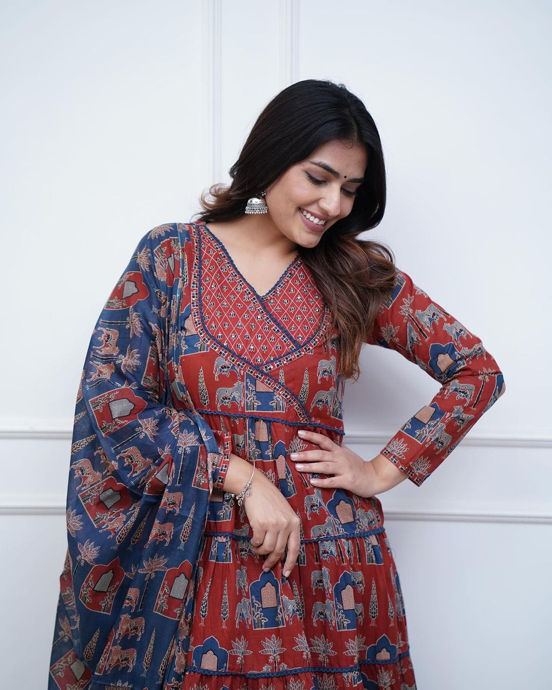 Launching Super Cool, Comfortable And Stylish Pure Cotton Suit Cum Gown Set Which Is Beautifully Decorated With Intricate Hand Work, Jari Work And Lace Detailing In Neck.