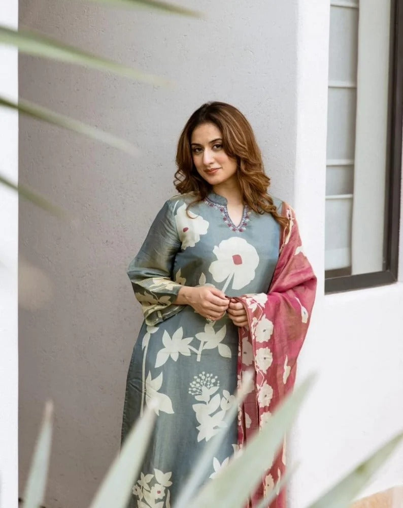 Beautiful pure cotton kurti pant dupatta set๐