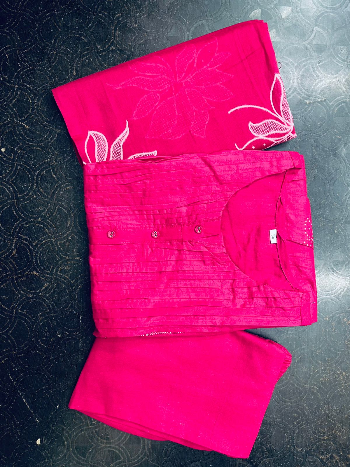 Featuring beautiful Heavy Suit Set which is beautifully decorated with Printex weaving and prints. (NFRD300)