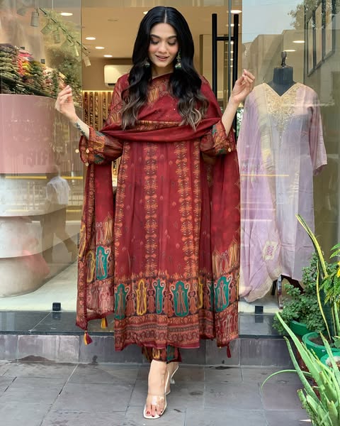 Beautiful pure premium chiffon digital printed Anarkali set with handwork on neck it has attached lining paired up with santoon slik pant and Organza digital printed dupatta sets(SWRED04)