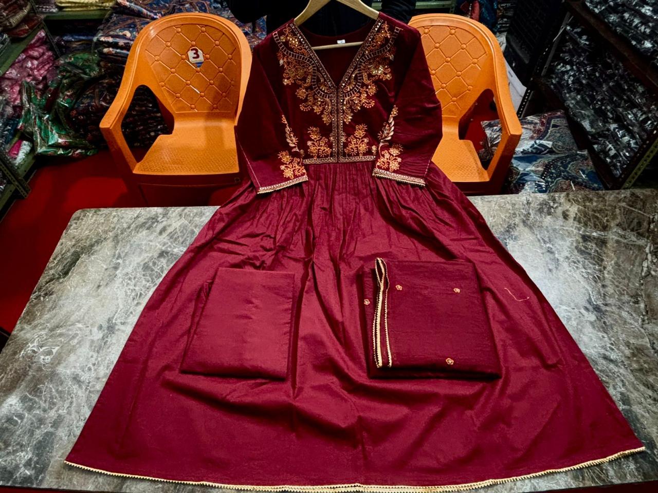 Look out of a dreamy movie set as you turn around and walk in this elegant flaired suit ! The perfect of traditional wear style...