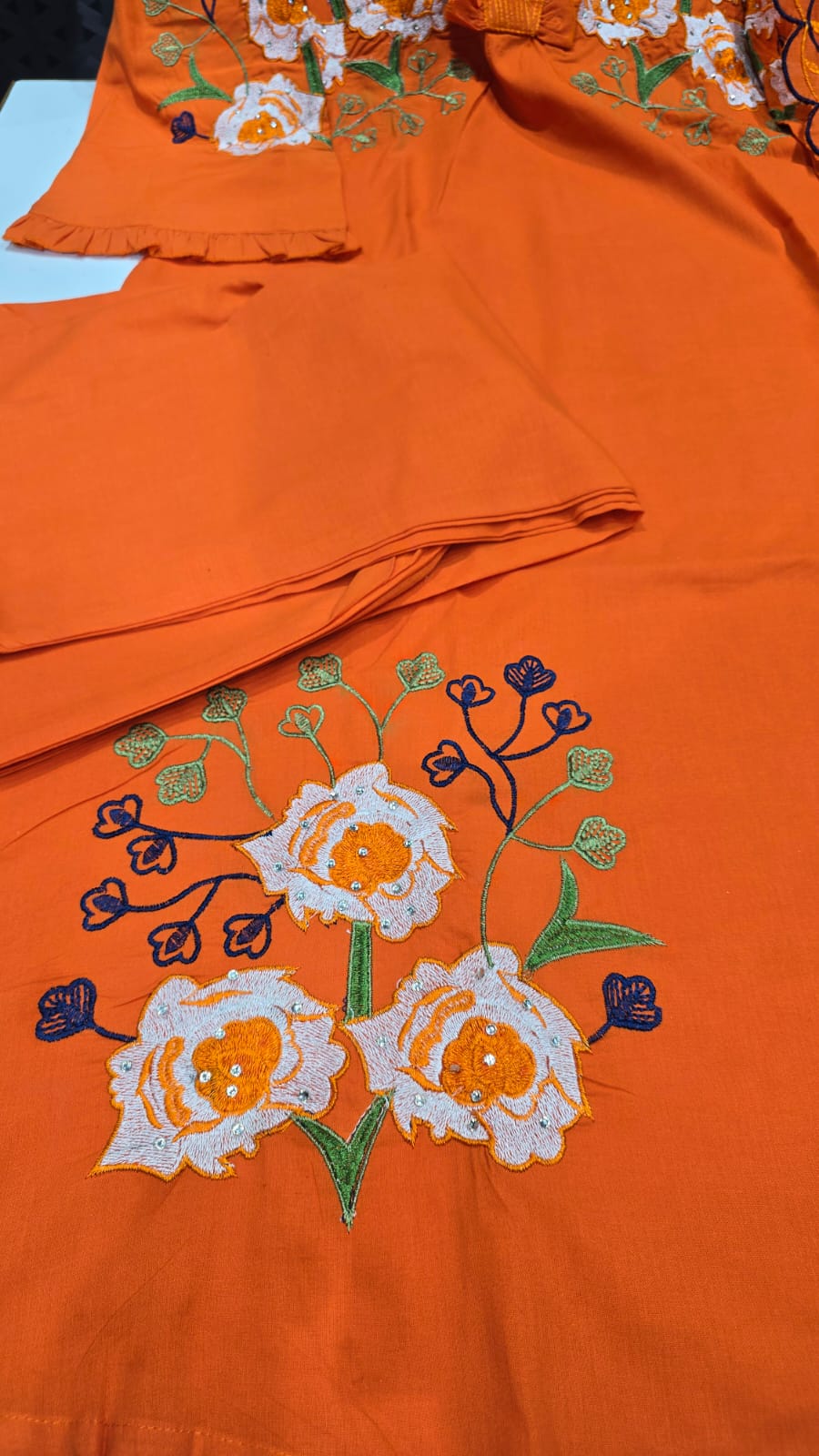 Enjoy your festival πwith our Very Beautiful 3ps Set . πͺ‘ πͺ‘ πͺ‘ πΈ ππ