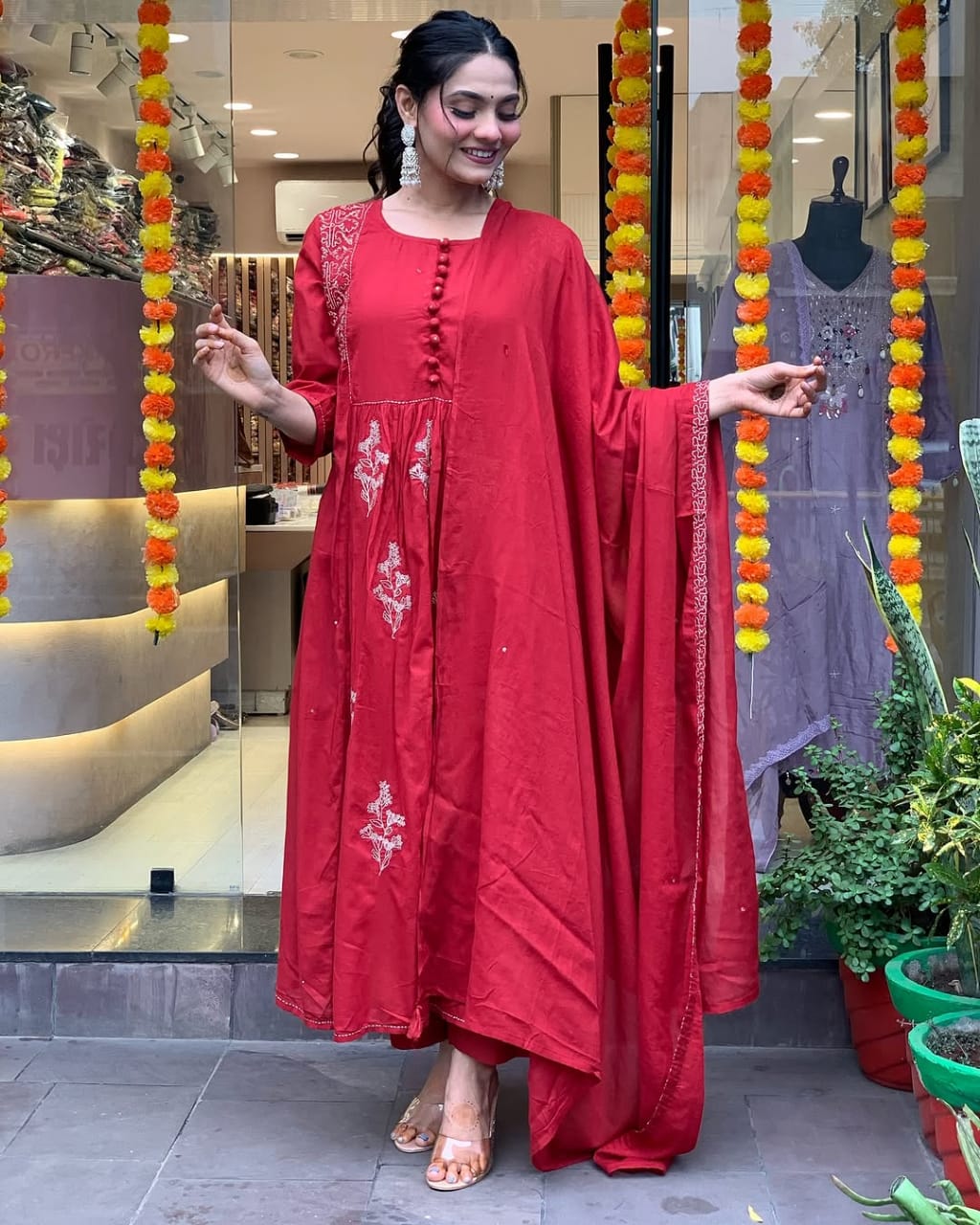 Beautiful pure cotton kurti pant dupatta set๐