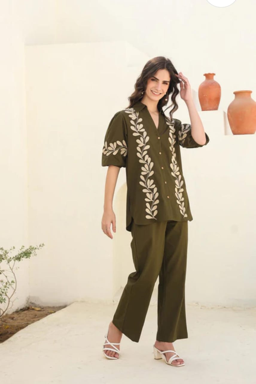Feel the elegance and comfort merge in our artisan-crafted &cotton suit(SWCD65)