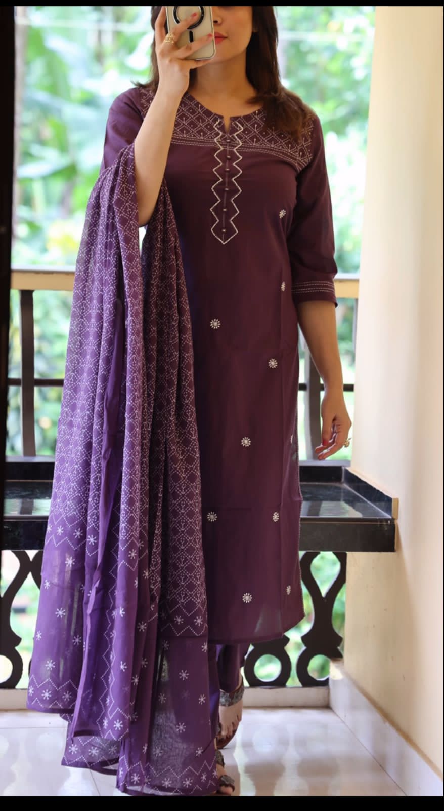 .🌹🌹Pure fine Cotton fabric Embroidery Work Kurti with Pant with cotton 100-100 Dupatta🌹🌹(SWRED46)