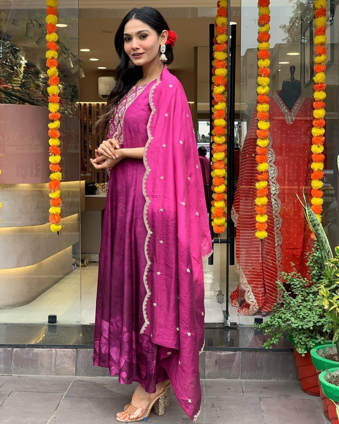 Our Exclusive Collection is here, to add a touch of tradition to your wardrobe.(SWRED22)