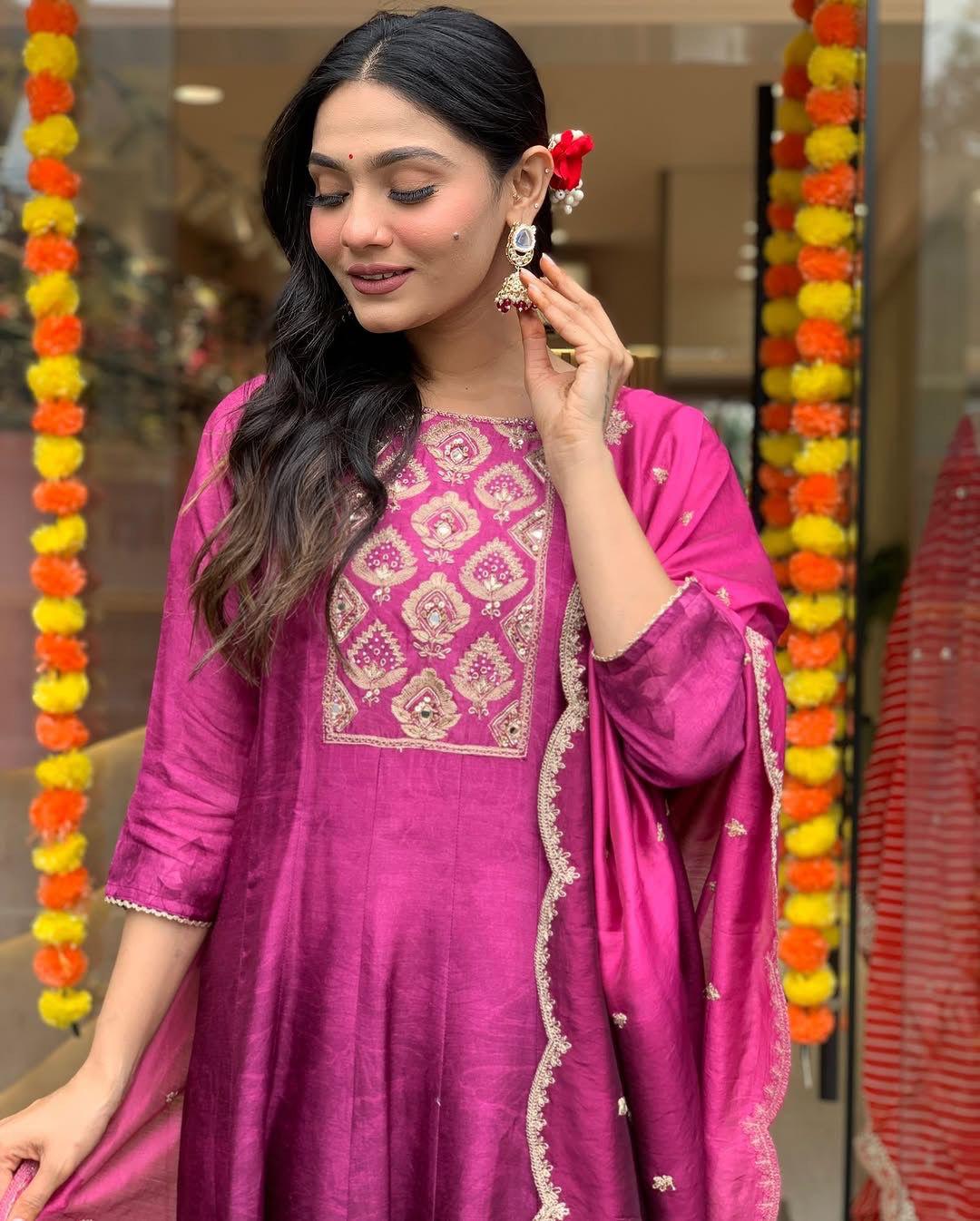 Our Exclusive Collection is here, to add a touch of tradition to your wardrobe.(SWRED22)