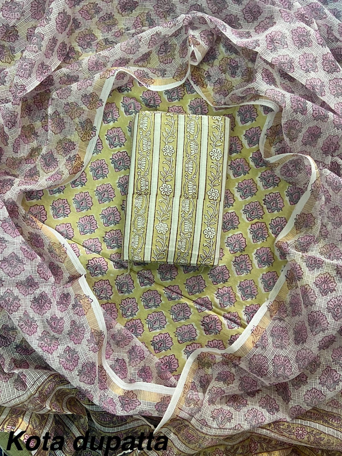 TRADITIOANAL HAND BLOCK PRINT COTTON SUIT SET WITH KOTA DORIA DUPATTA
