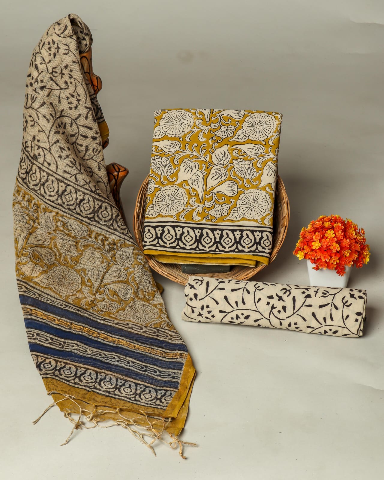 TRADITIOANAL HAND BLOCK PRINT COTTON SUIT SET WITH KOTA DORIA DUPATTA(SWKOTMU38)