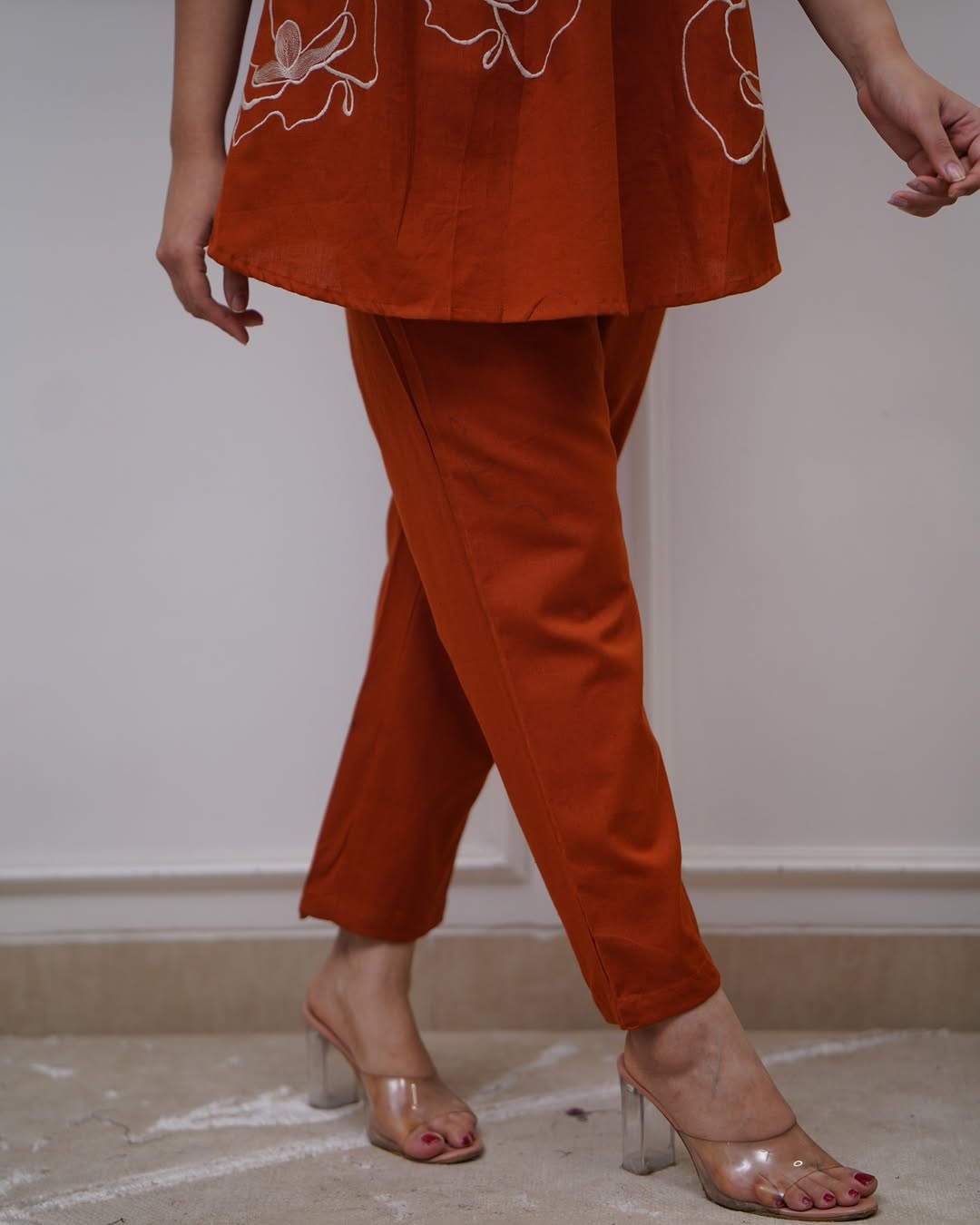 Upgrade your office wear wardrobe with this classy kurti ;embroidery work ;detailing;with 2side pocket pant ;for all day comfort and trendy look🌸🌸