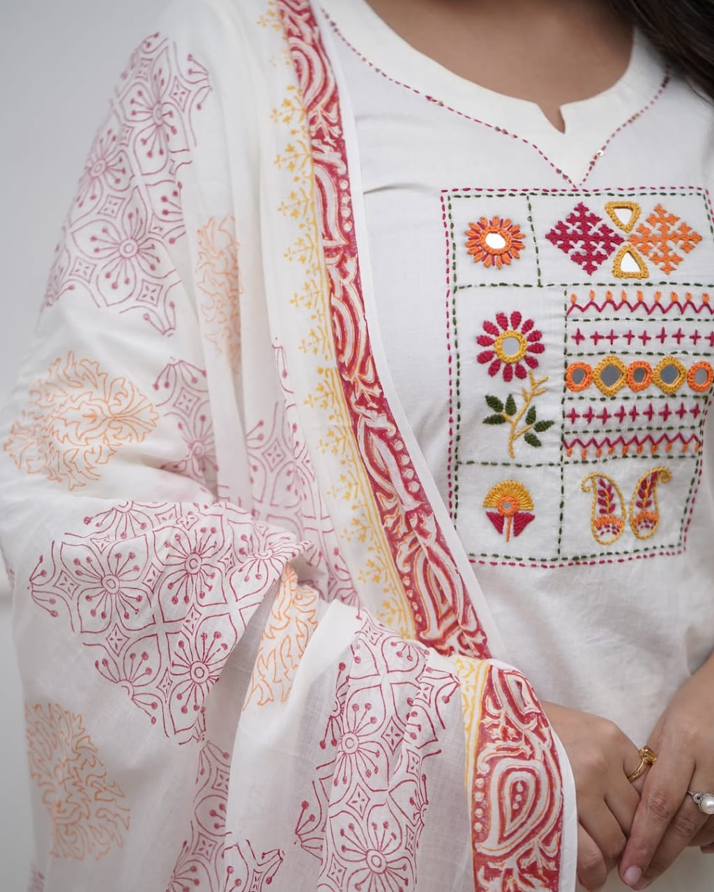 π BEAUTIFUL HEAVY COTTON KURTA PANT WITH DUPATTA SET πππ(SWRED71)