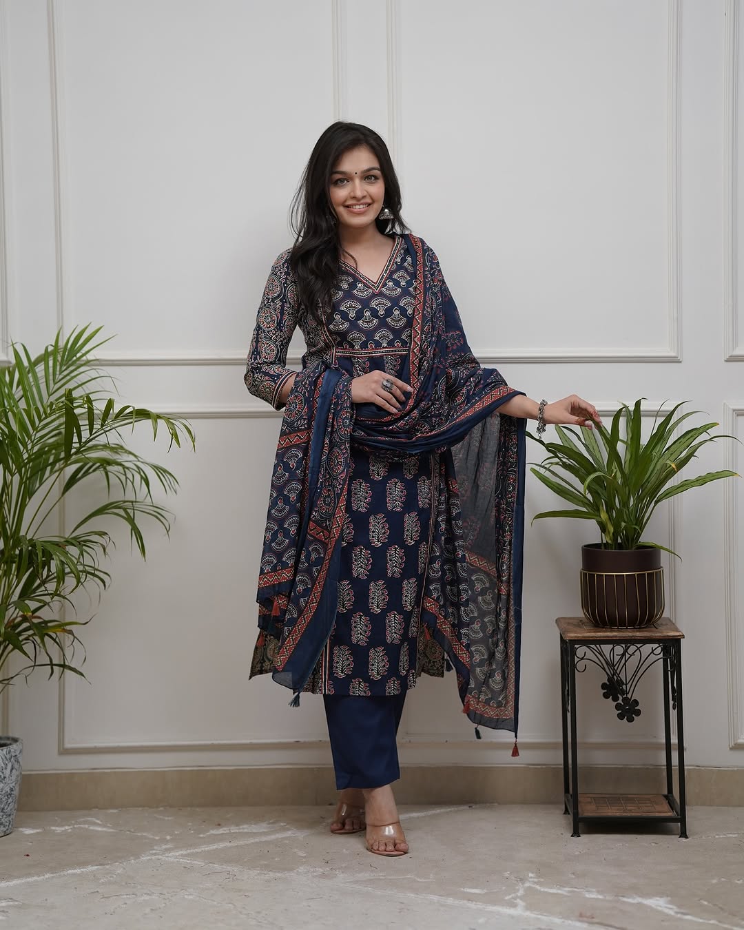 Presenting Beautiful Heavy quality cotton Fabric designer festive wear frock style kurti with pattern pant (SW0002)