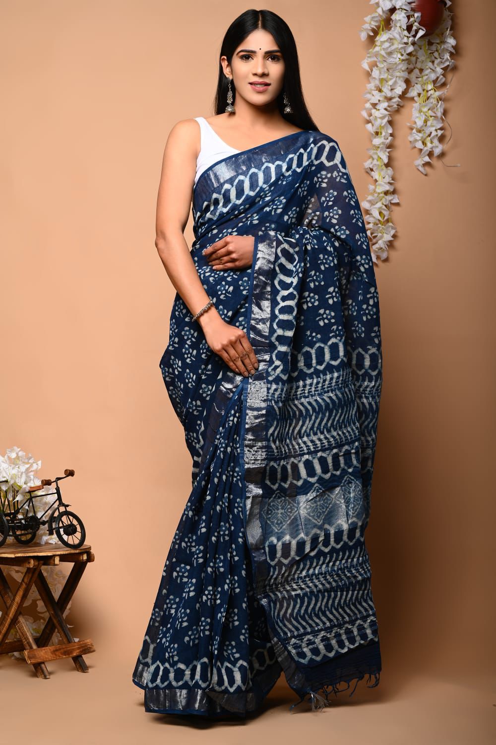 Hand Block Printed Linen Saree With Unstitched Blouse (SWSRLIL031)