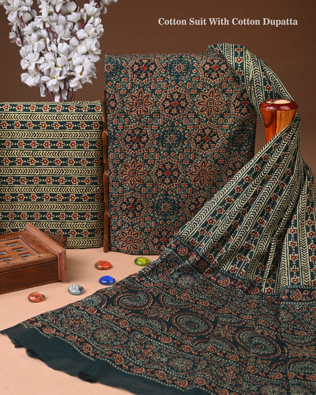 ELEGANT HAND BLOCK PRINT COTTON SUIT SET WITH MULMUL DUPATTA(WACOTMU57)