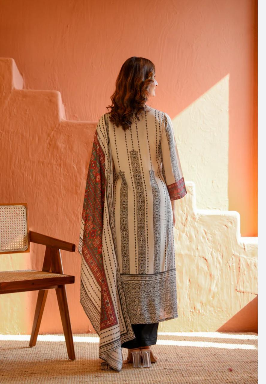 π The Legacy of Mahee Jaipur Now Available At Prayosha Creation . (WAAN01)