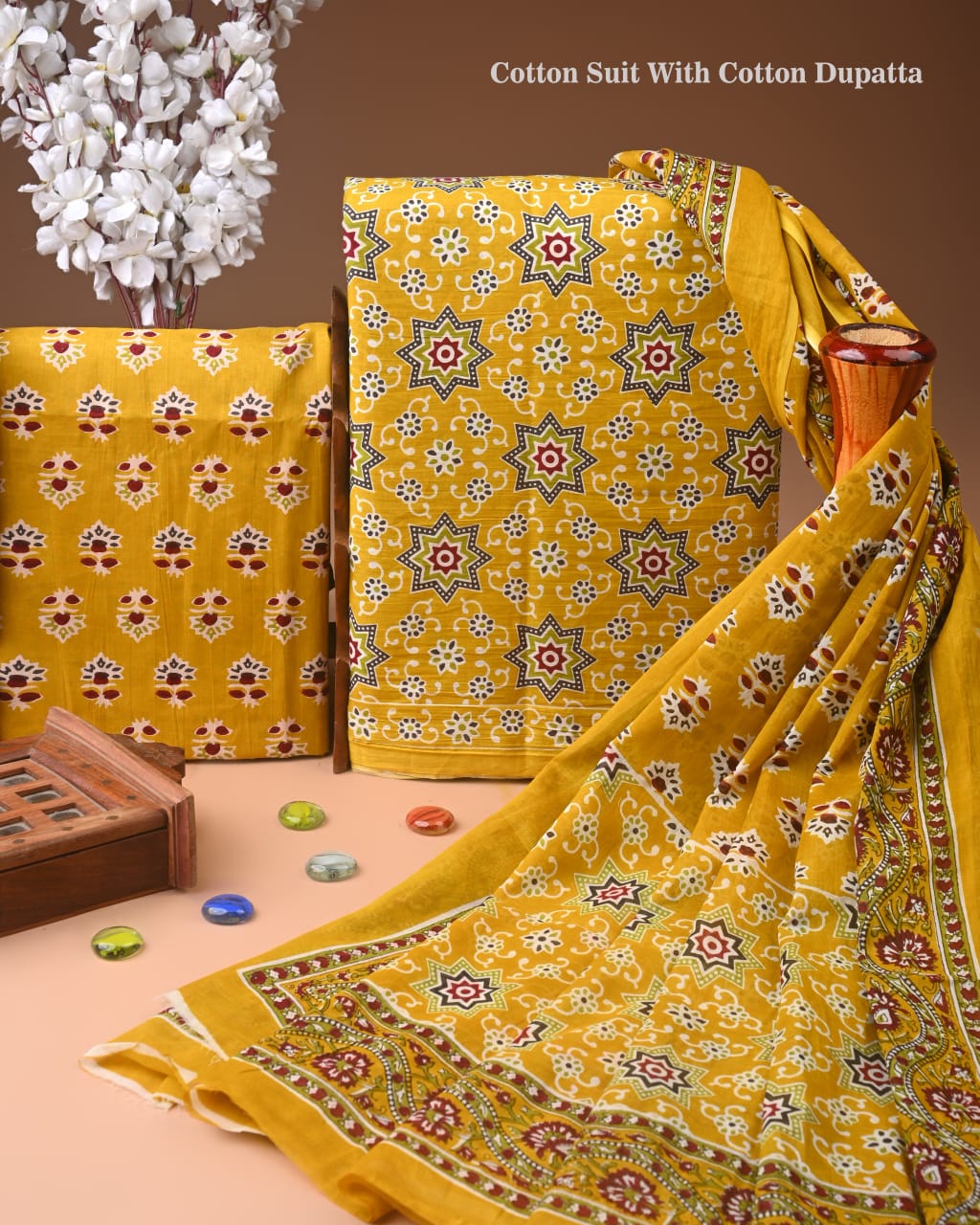 ELEGANT HAND BLOCK PRINT COTTON SUIT SET WITH MULMUL DUPATTA(WACOTMU57)