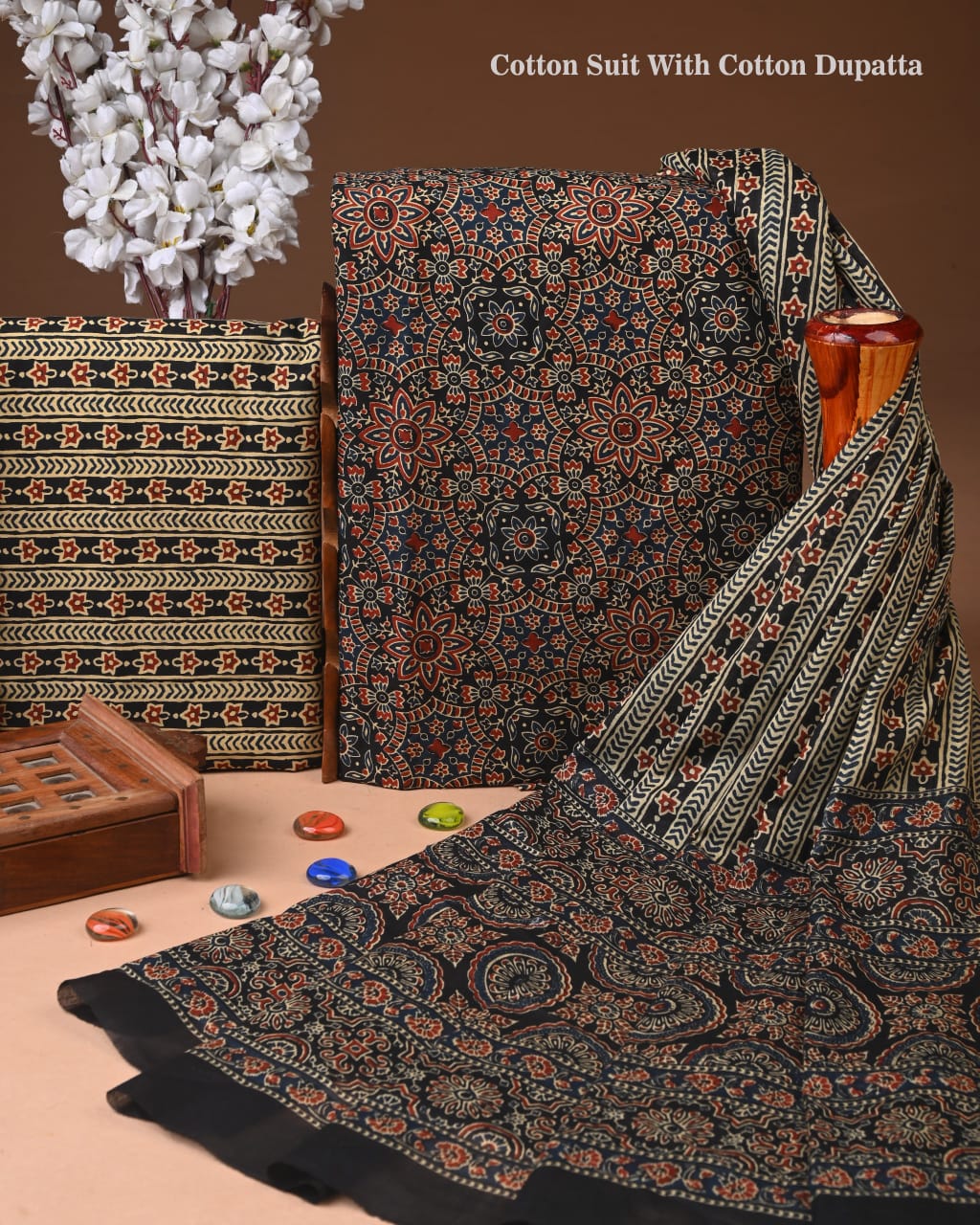 ELEGANT HAND BLOCK PRINT COTTON SUIT SET WITH MULMUL DUPATTA(WACOTMU84)