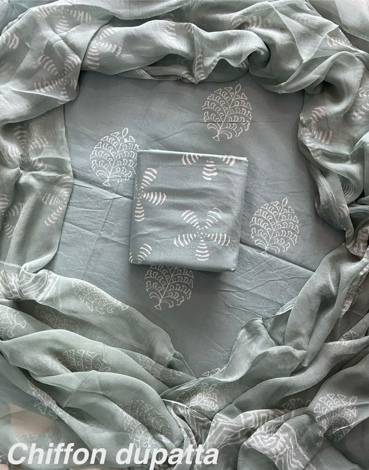 JAAL HAND BLOCK PRINT COTTON SUIT SET WITH CHIFFON DUPATTA(WACFCOTMU09)