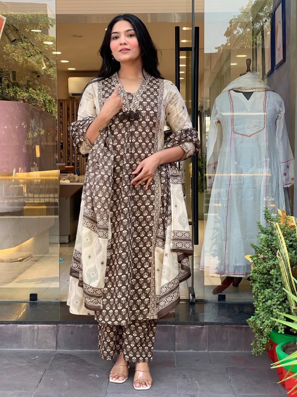 The perfect of traditional wear (RD52)