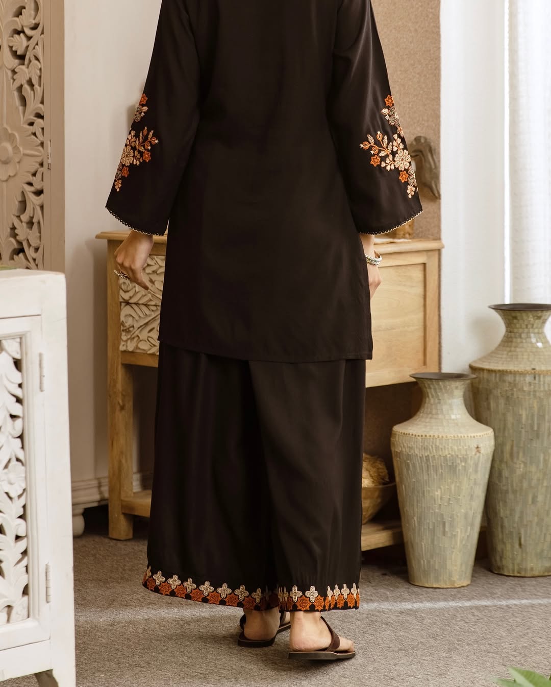 **Floral Embroidered Wide-Leg Co-ord Set** (RD70)