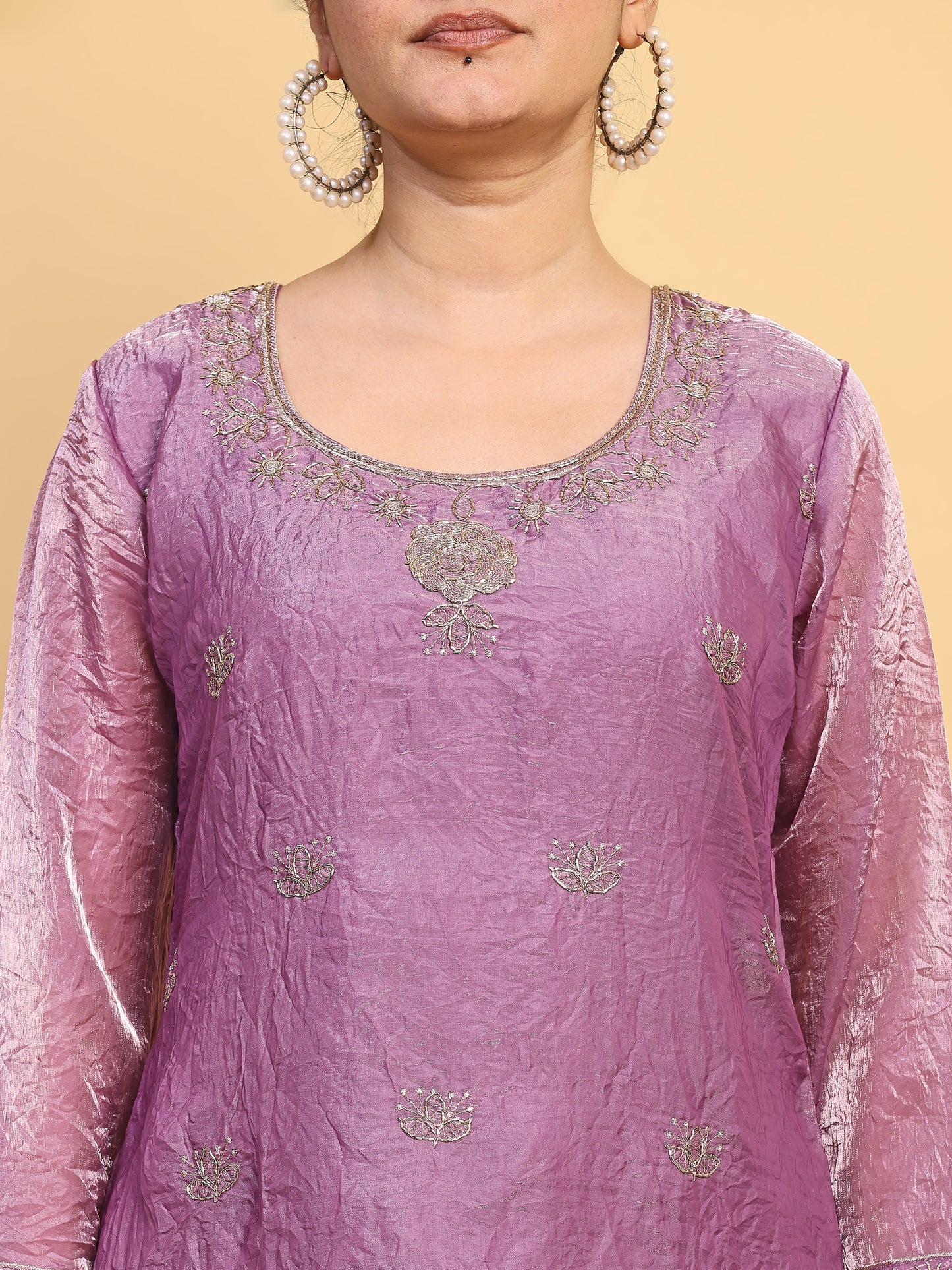Women's Lavender Embroidered Kurta Pant Set with Matching Dupatta (RRRD56)