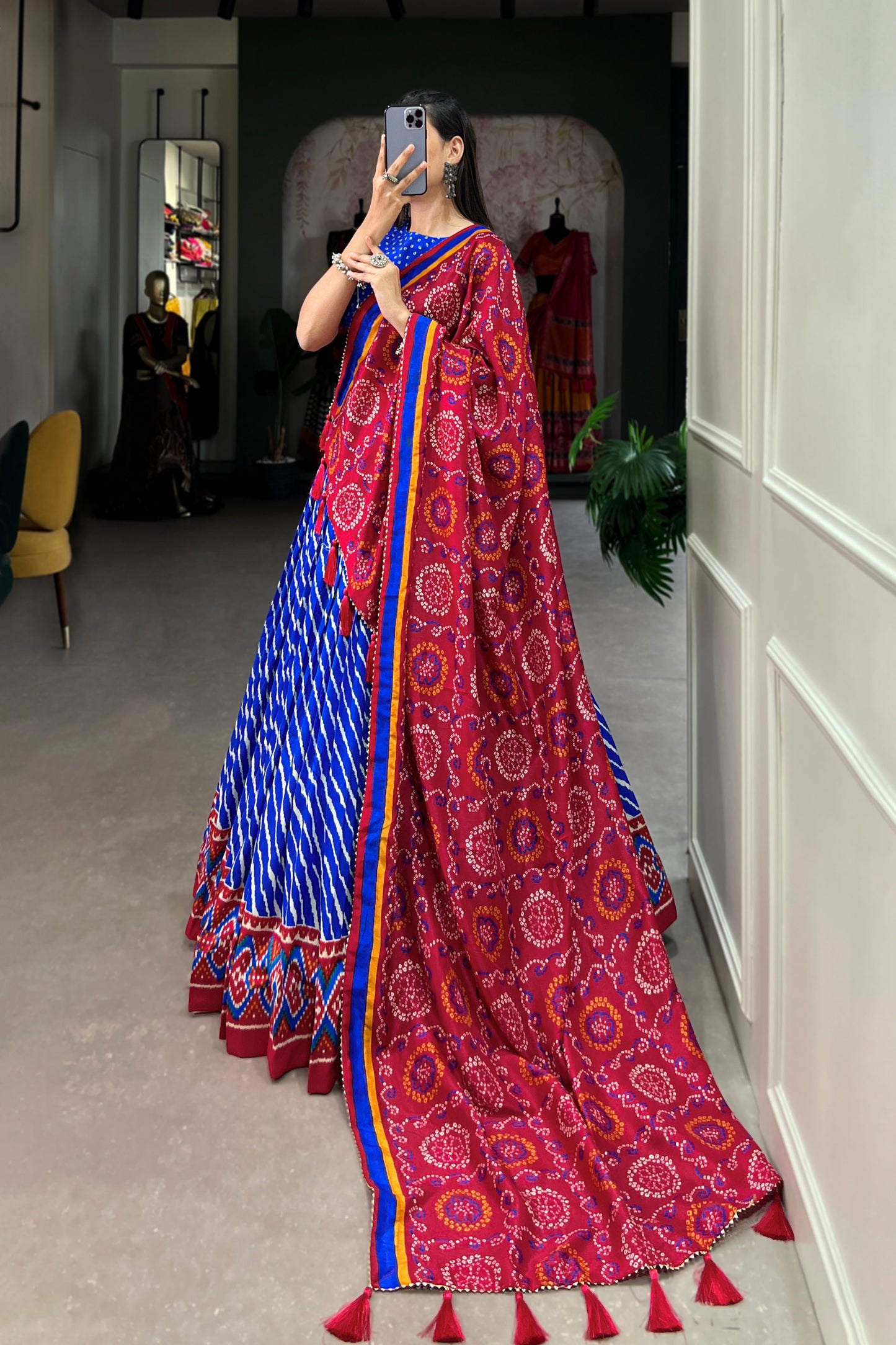 TILTON PREMIUM  PATOLA LEHERIYU PRINT LEHENGA CHOLI