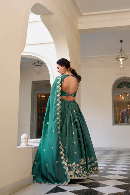 GOLD CRUSH EMBROIDERED LEHENGA CHOLI WITH DUPATTA(WD96) (03)