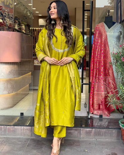 New Exclusive Check this our beautiful dresses collection(SWRD268)