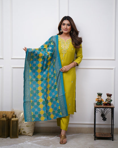 Simple yet elegant This is how we describe our latest launched dresses SWRD291