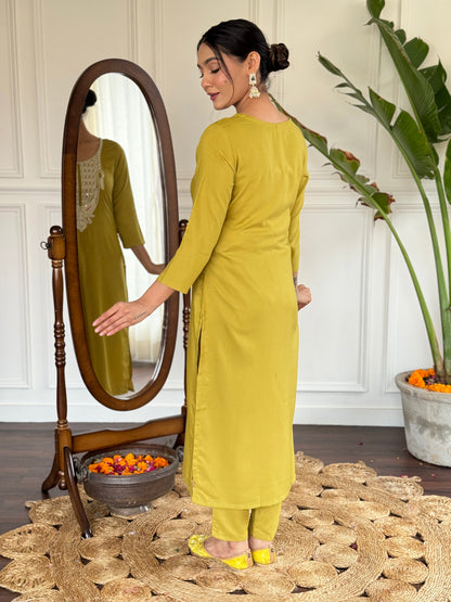 Our Exclusive Collection is here, to add a touch of tradition to your wardrobe SWRD342