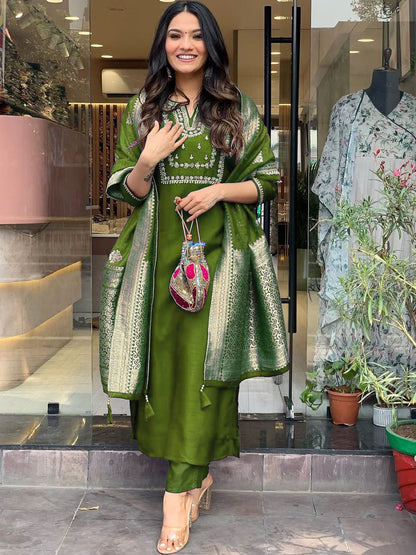 New Exclusive Check this our beautiful dresses collection (NFRD398)(01)