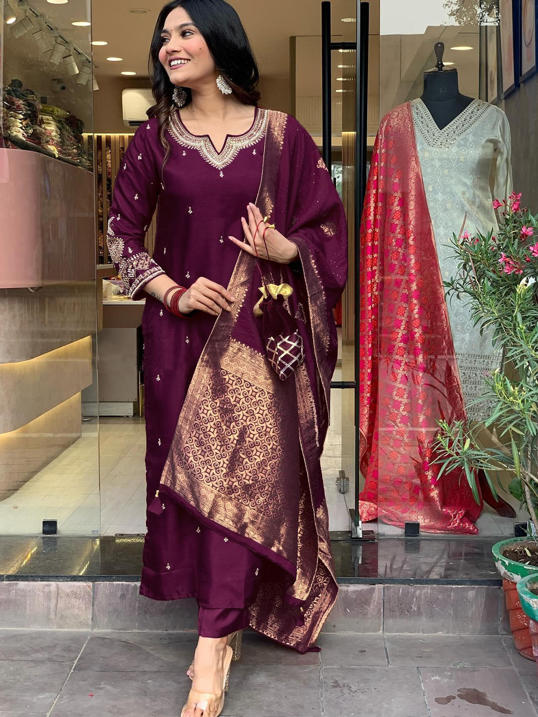 New Exclusive Check this our beautiful dresses collection (NFRD400)(01)
