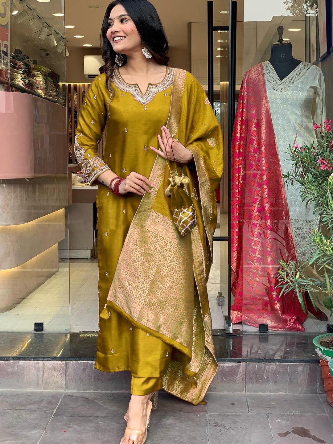 New Exclusive Check this our beautiful dresses collection (NFRD400)(07)