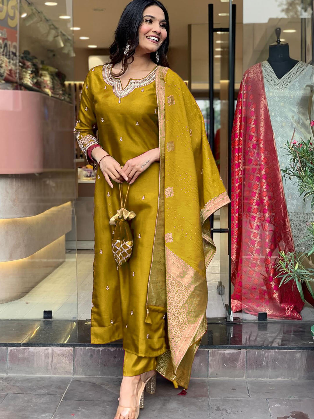 New Exclusive Check this our beautiful dresses collection (NFRD400)(07)