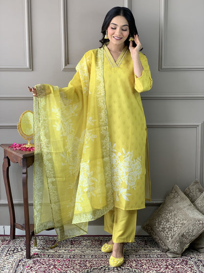 Enjoy your festival 🌞with our Very Beautiful 3ps Set(NFRD527)