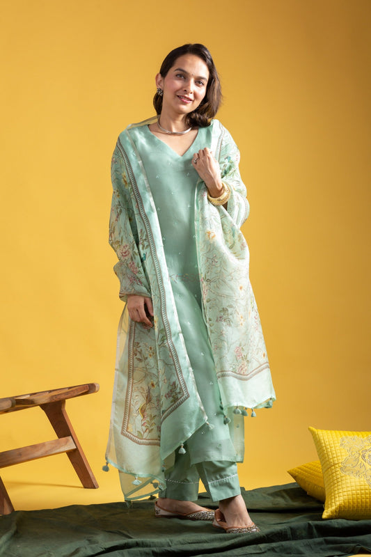 Enjoy your festival 🌞with our Very Beautiful 3ps Set(NFRD532)